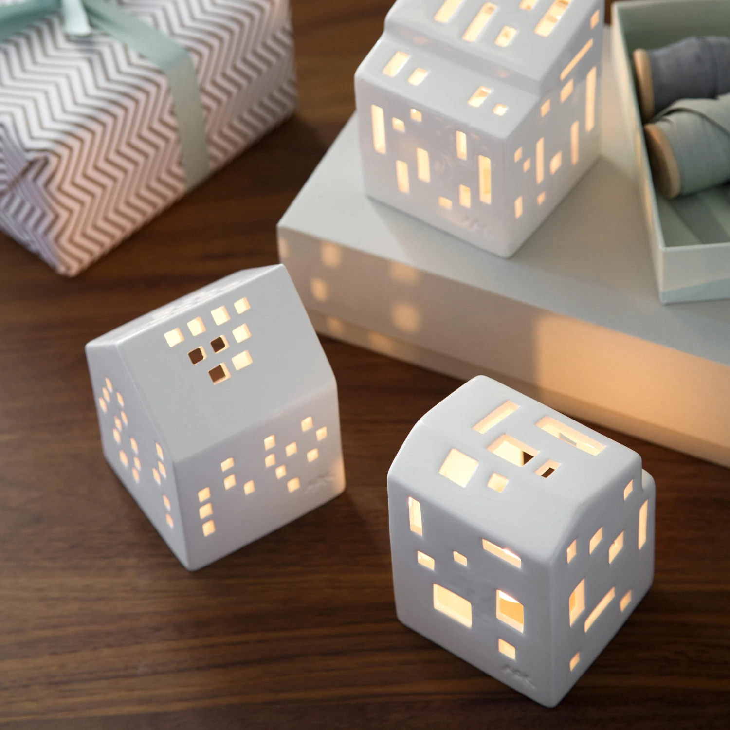 Kähler Urbania Kaarsenhouder Klein 4 Kähler Urbania Kaarsenhouder Klein - Afbeelding 2