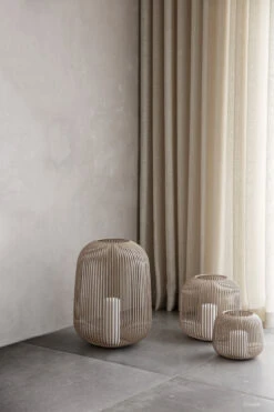 Blomus Lito Lantaarn Kaarsenhouder Ø20 Cm 5 Blomus Lito Lantaarn Kaarsenhouder Ø20 Cm -Mooi Huis Verkoop 502654 01 2 EnvironmentImage 9fcc8661e6