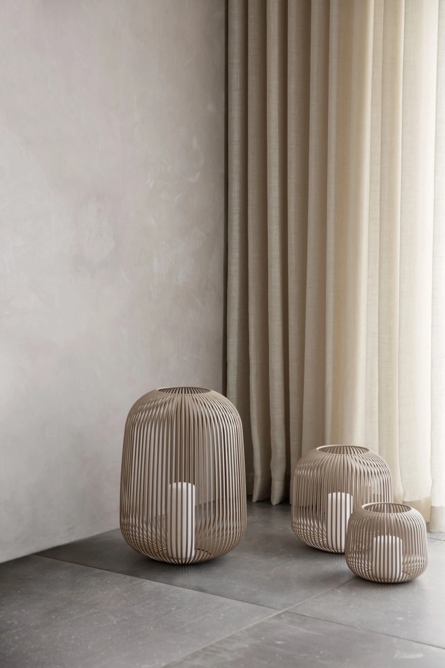 Blomus Lito Lantaarn Kaarsenhouder Ø20 Cm 4 Blomus Lito Lantaarn Kaarsenhouder Ø20 Cm - Afbeelding 2