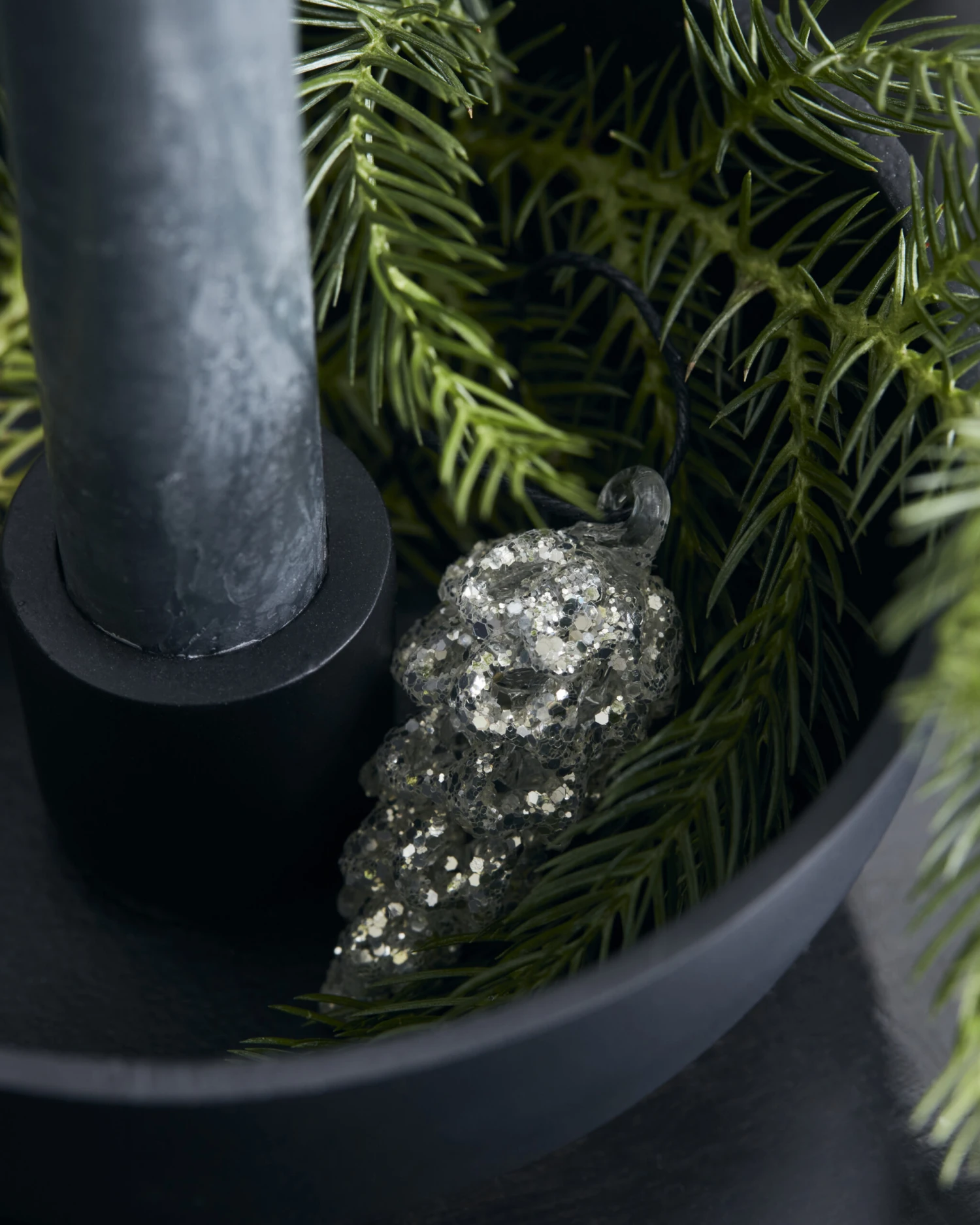 House Doctor Cone Kersthanger 5,5 Cm 6-pack 5 House Doctor Cone Kersthanger 5,5 Cm 6-pack - Afbeelding 3