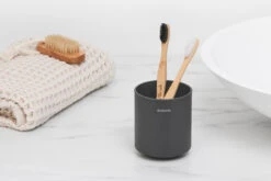Brabantia MindSet Tandenborstelhouder -Mooi Huis Verkoop 512767 01 5 EnvironmentImage b772865aa6