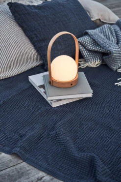 Menu Carrie Lamp Limited Edition -Mooi Huis Verkoop 515276 01 7 EnvironmentImage 6dbfd70b80