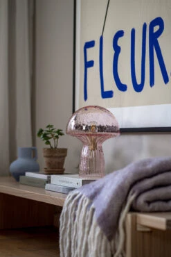 Globen Lighting Fungo Tafellamp Special Edition Roze 13 Globen Lighting Fungo Tafellamp Special Edition Roze -Mooi Huis Verkoop 576655 01 41 EnvironmentImage 632014dc43