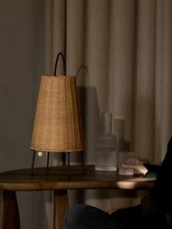 Ferm LIVING Porti Braided Tafellamp 50 Cm -Mooi Huis Verkoop 579137 01 42 EnvironmentImage 5fcaa5c089